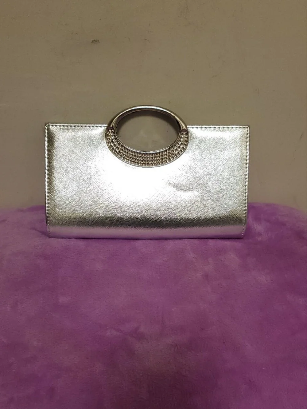 PrettyLittleThing Silver Crystal Embellished Clutch